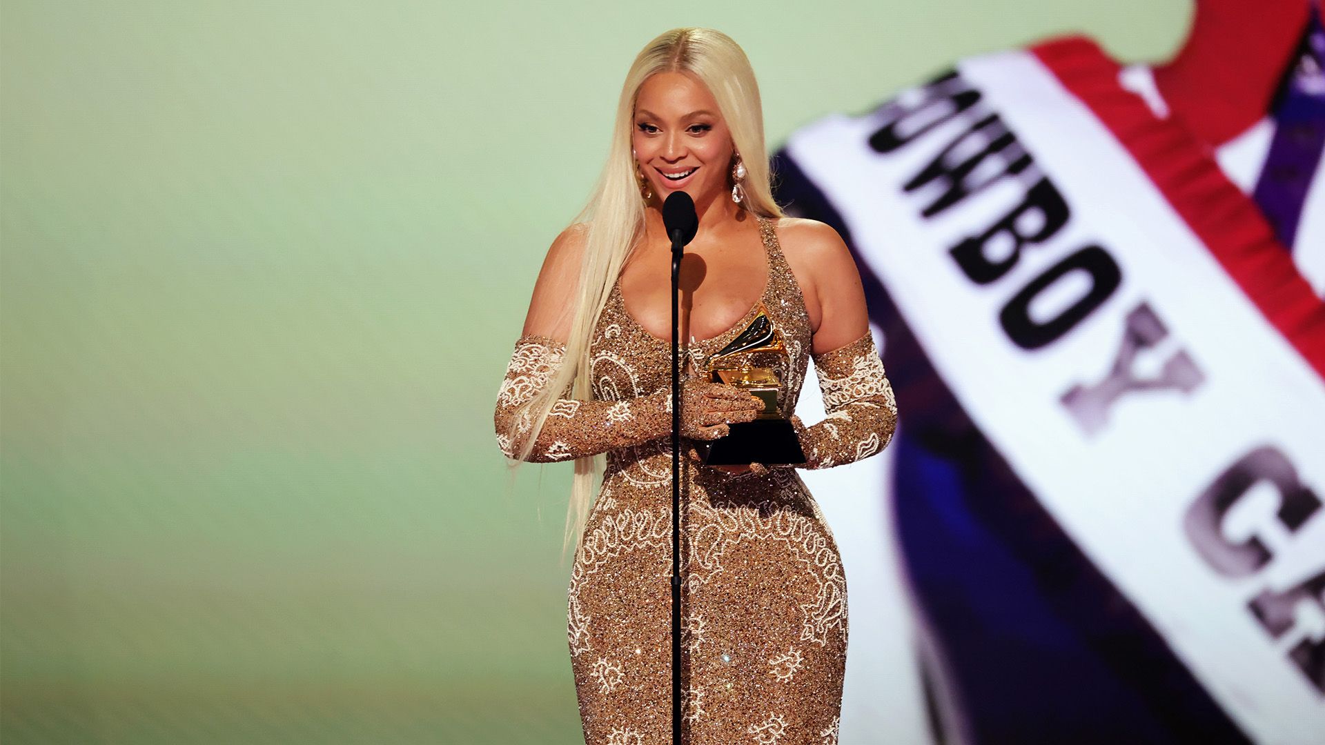 NBA：三杀对手 森林狼队108-106快船队.